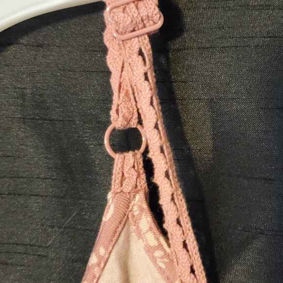 Torrid super soft tank size 0 - Picture 4 of 6